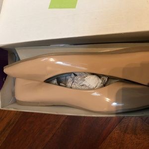 Ollio women's flats, nude, size 10, new